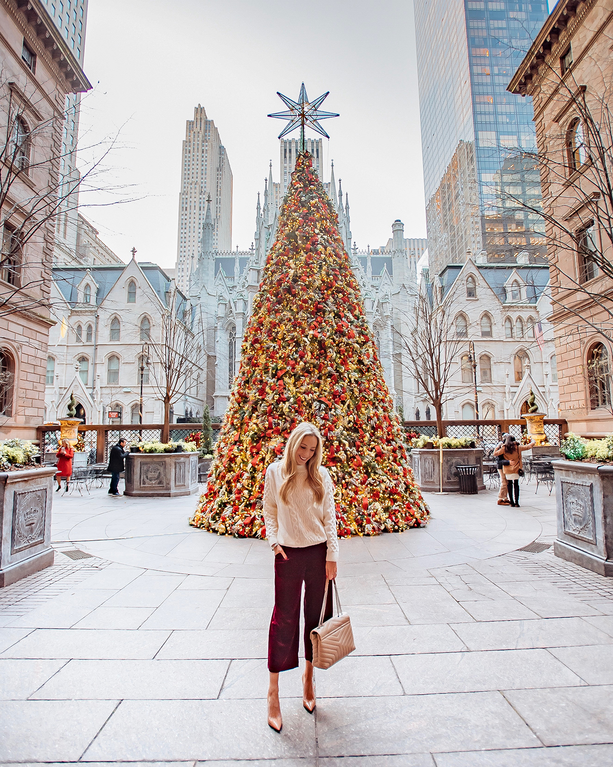 Christmas in new york 2025: lights, events & best photo spots 59 Image