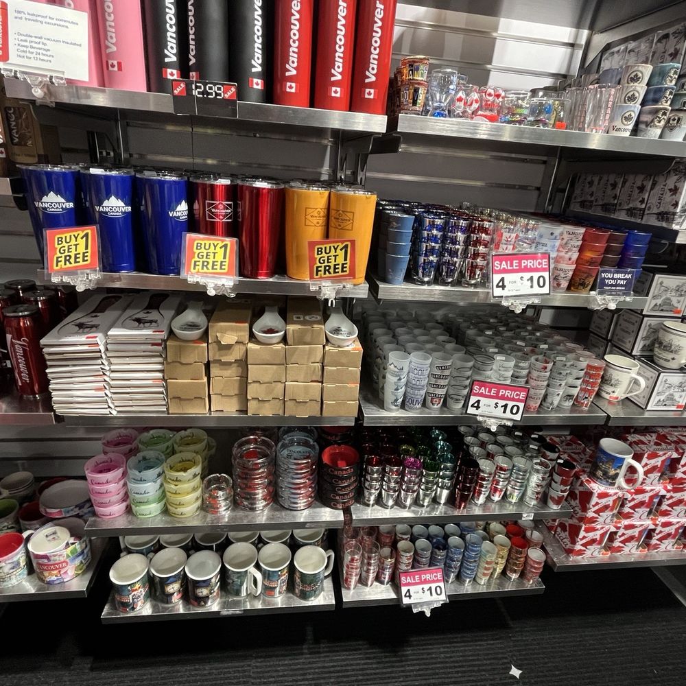 Vancouver christmas shopping guide — best markets, gifts & festive finds 66 Image