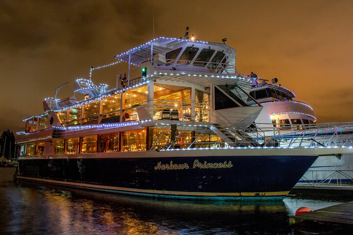 Vancouver new year’s eve events & fireworks guide 2025 13 Image