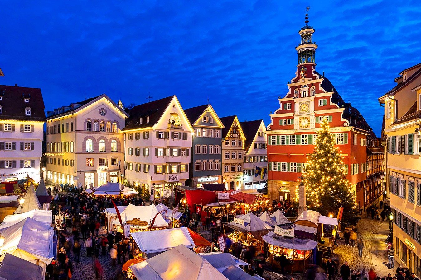 Where to spend christmas in europe: 12 magical destinations for 2025 86 Image