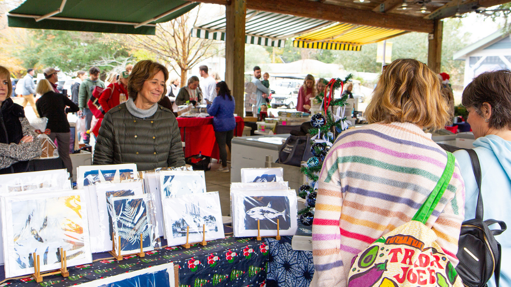 Vancouver christmas shopping guide — best markets, gifts & festive finds 31 Image